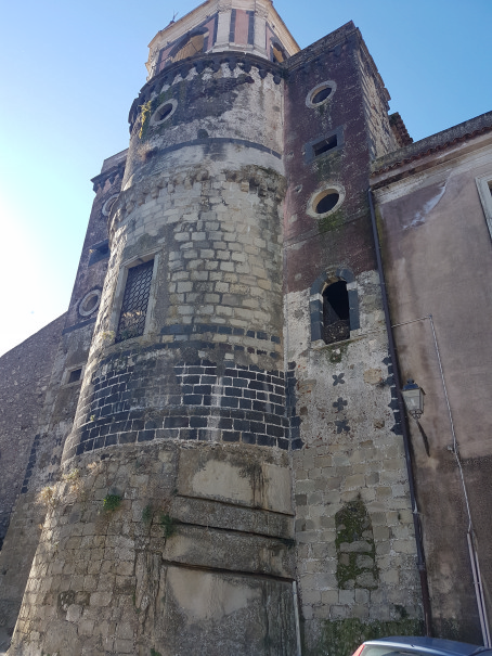 castiglione di sicilia abside chiesa SS pietro e paolo foto taobook