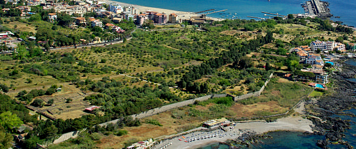 giardini-naxos area archeologica foto taobook