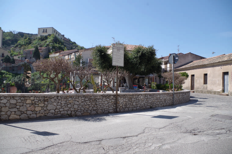 savoca piazza del paese foto taobook