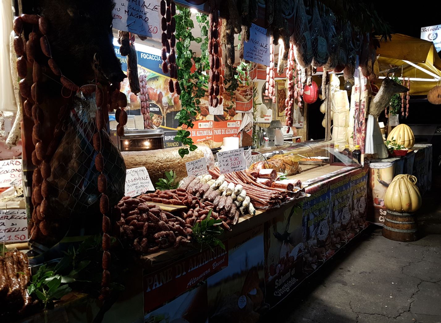 ottobrata a zafferana uno dei paesi nei dintorni di taormina