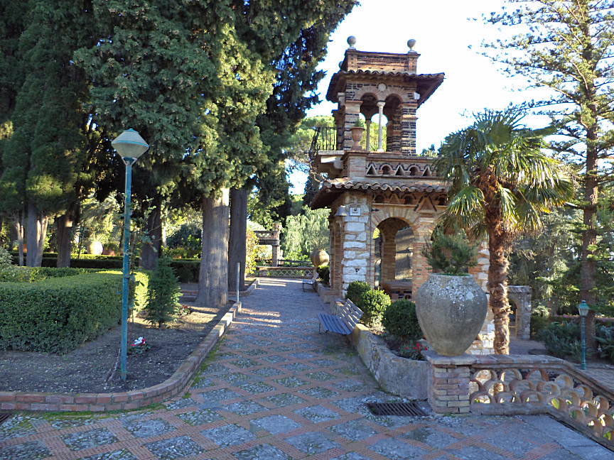 taormina villa comunale Victorian follies 