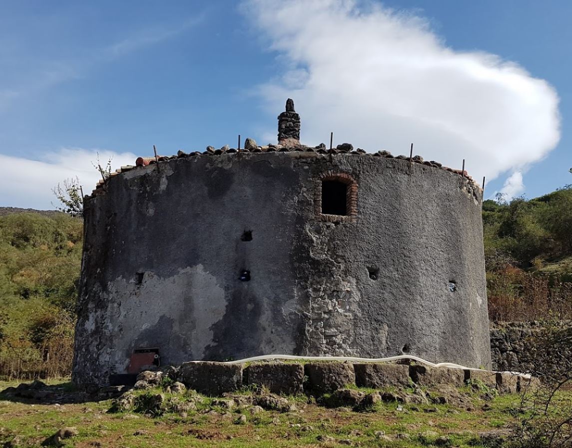 foto cisternazza etna