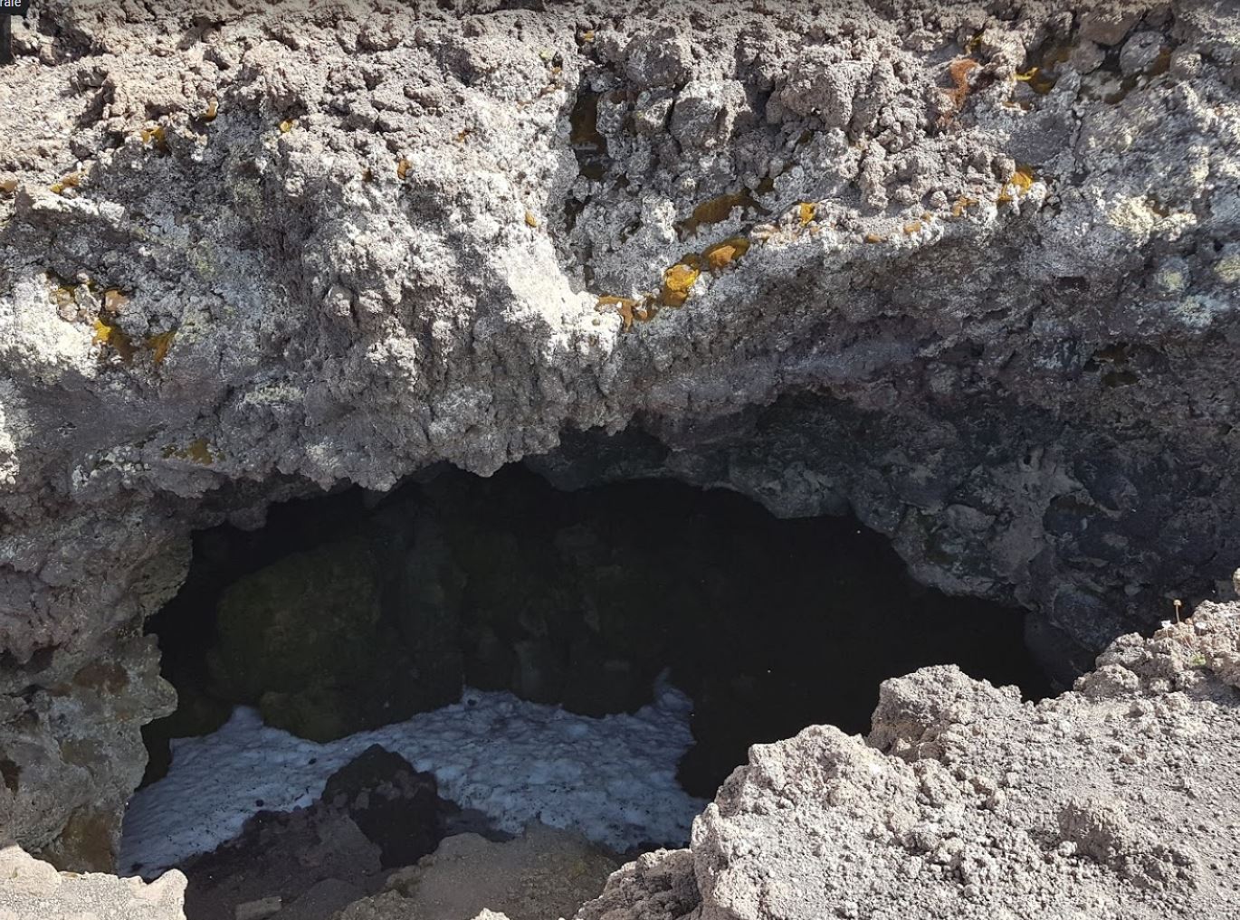 grotta del lago etna