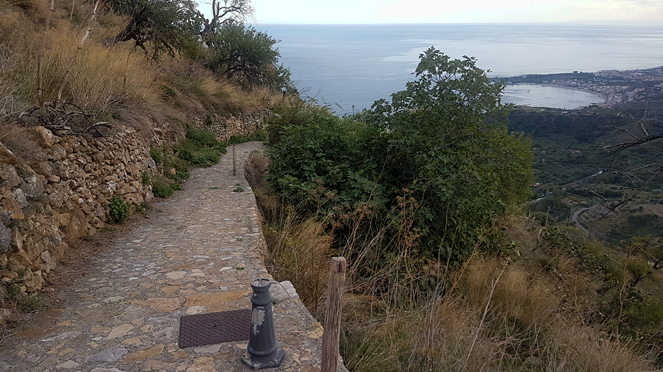 percorso escursionistico Taormina castelmola
