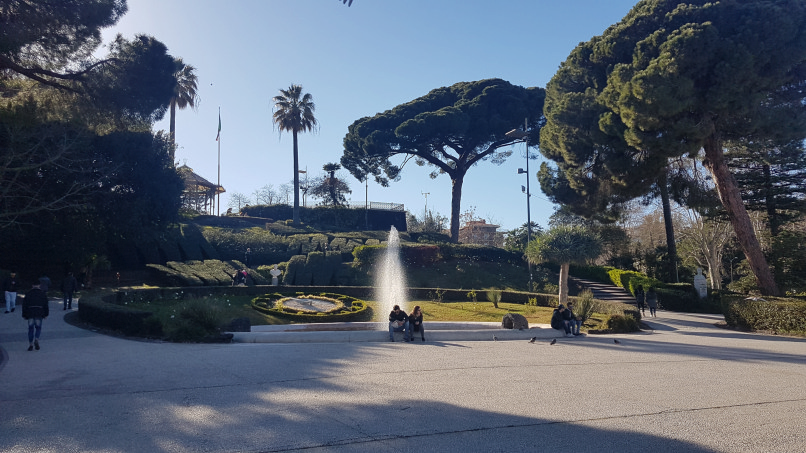 Catania giardino bellini fontana dei cigni