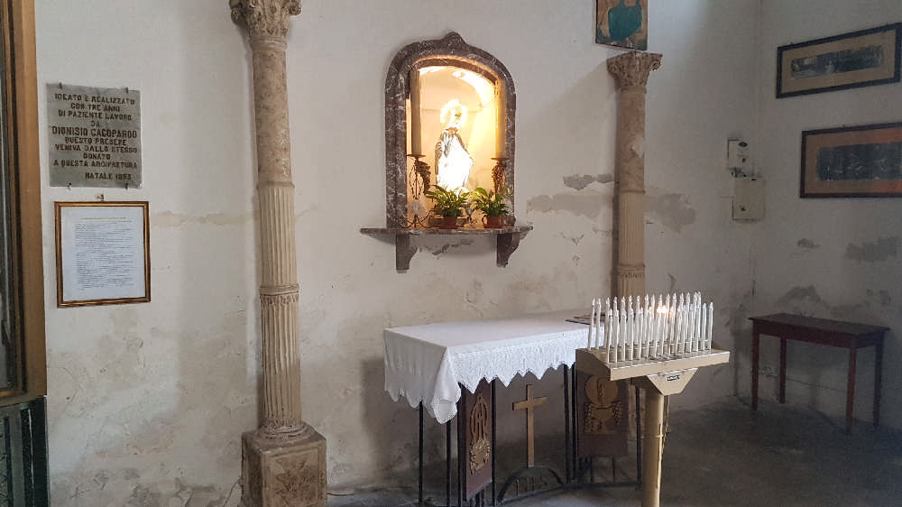 taormina foto interna della chiesa di sant'antonio abate