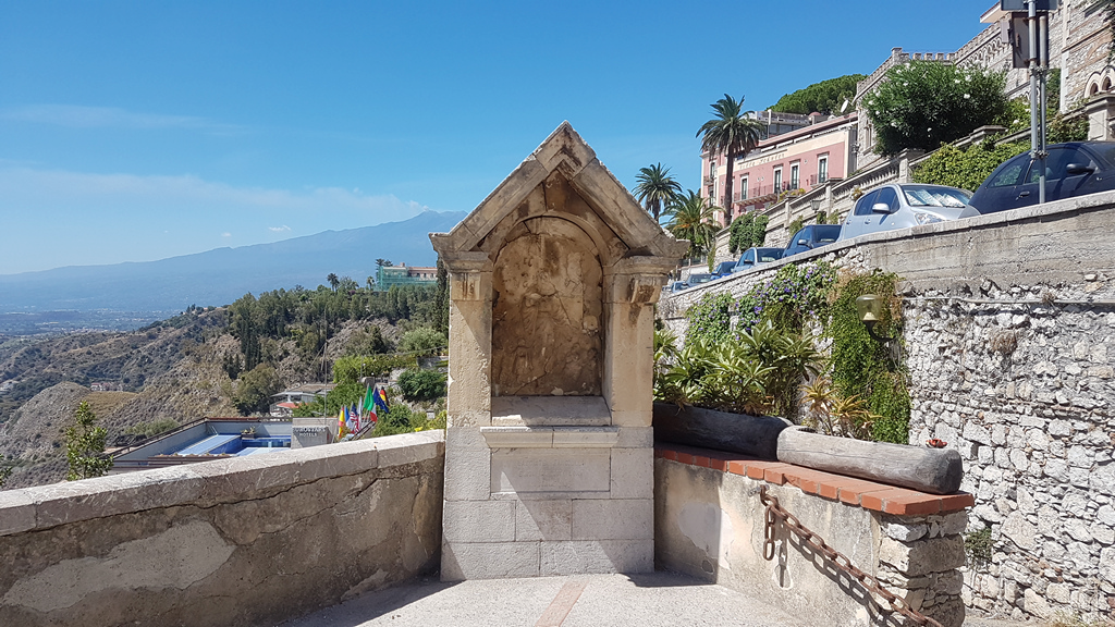 newsstand of the madonna delle grazie taormina