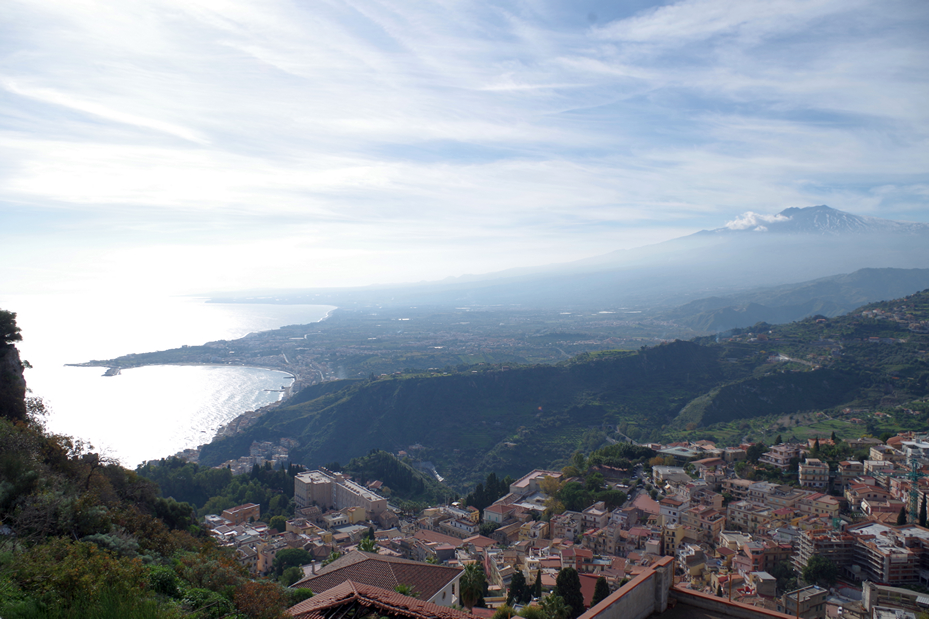 panorama etneo da madonna rocca taormina